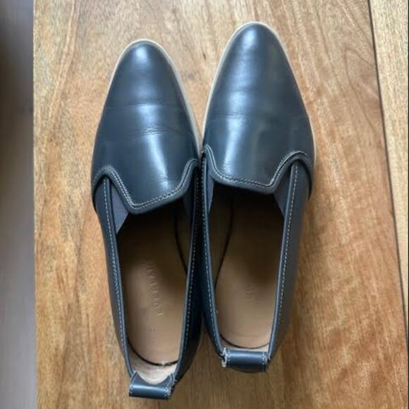 Everlane Women’s Grey Leather Loafers Size 7 - Picture 3 of 4
